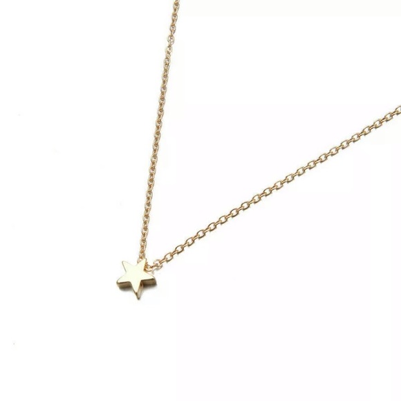 SALE! ELEGANT STAR GOLD NECKLACE - Picture 2 of 2